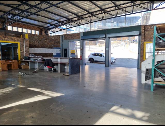 630M² WORKSHOP TO LET IN NELSPRUIT CENTRAL